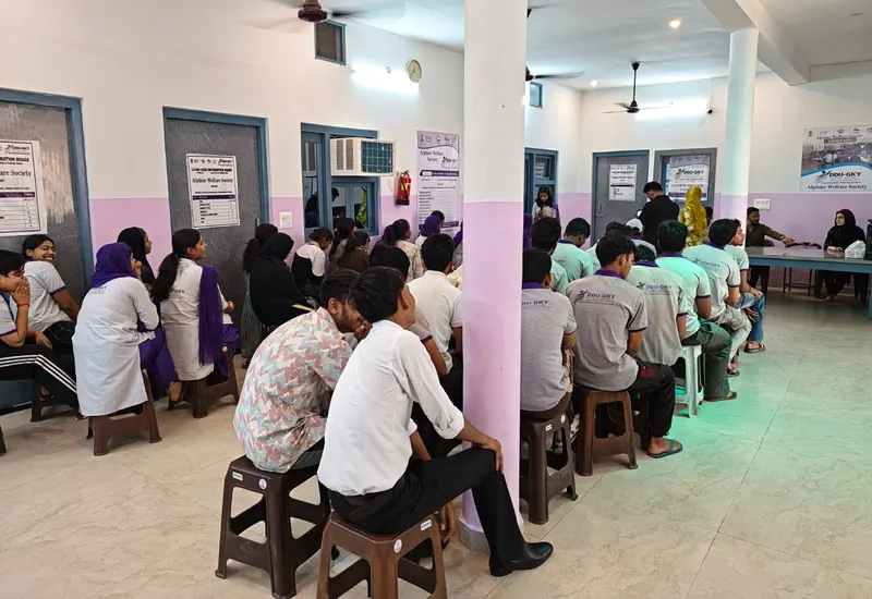 Counselling session with trainees