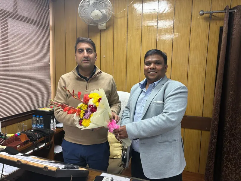 Mohd Yameen, our President, with the Secretary, Rural Development, Jammu and Kashmir